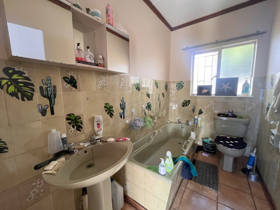 4 Bedroom Property for Sale in Pellissier Free State